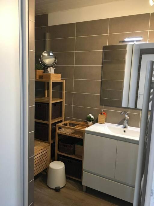 Appartement T3 Proche De La Mer Narbona Esterno foto